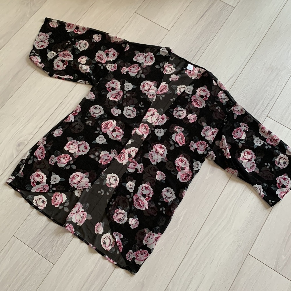 🆕 👘🌸 H&M floral kimono jacket